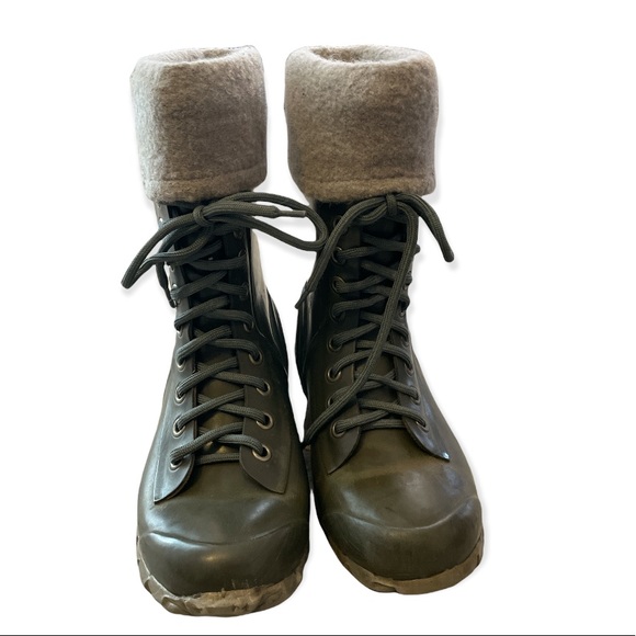 Bogs Shoes - BOGS olive green winter boots, sz 7
